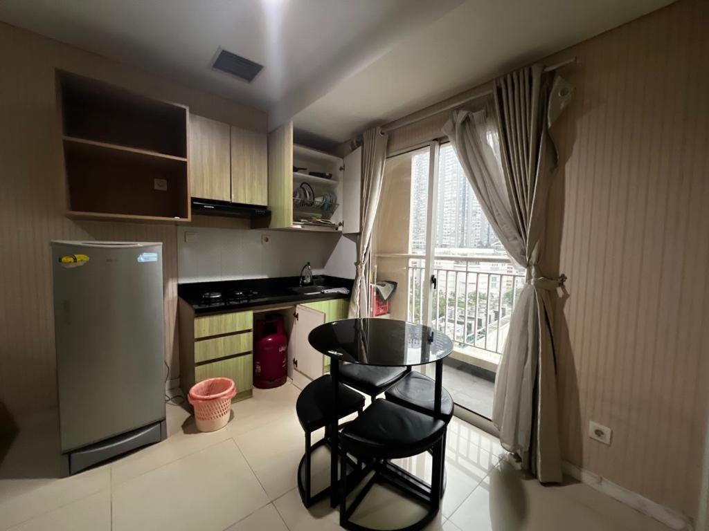 Madison Park Apartment Near Mall Central Park Jakarta Exterior photo